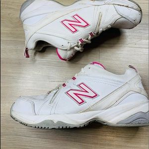 New Balance Women's Sz 8.5 WX608V4P White Pink
